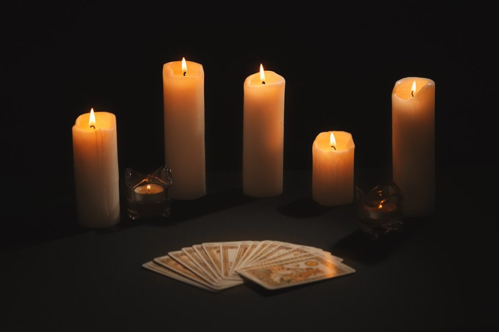 Nađi svoj prvi tarot špil za manje od 10 eura